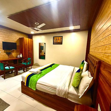 Hotel Tej International Plaza Near Igi Airport Delhi 新德里 外观 照片