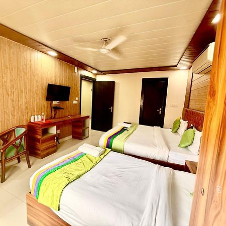 Hotel Tej International Plaza Near Igi Airport Delhi 新德里 外观 照片