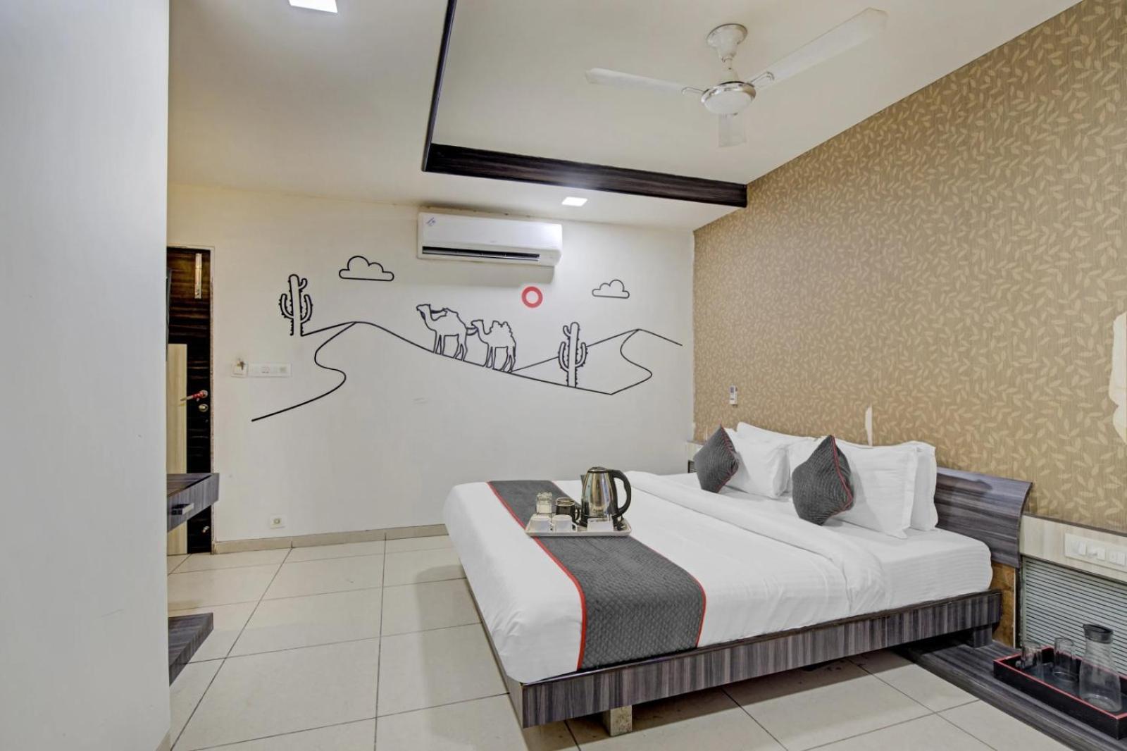 Hotel Tej International Plaza Near Igi Airport Delhi 新德里 外观 照片